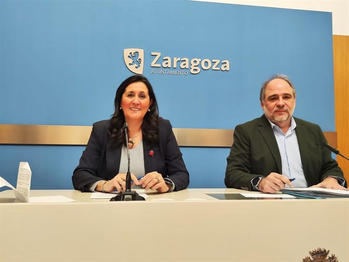 Concejales de PP en el Ayuntamiento de Zaragoza, Paloma Espinosa y Alfonso Mendoza