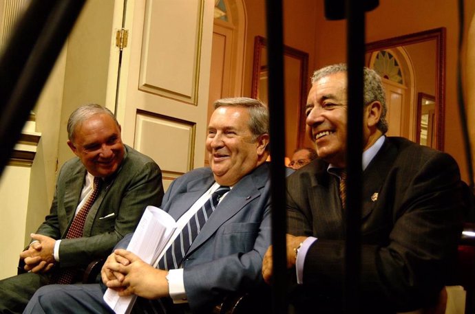 Los expresidentes de Canarias, Fernando Fernández, Jerónimo Saavedra y Lorenzo Olarte