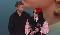Billie Eilish reivindica a Greta Gerwig en los Grammy tras su ninguneo en los Oscar