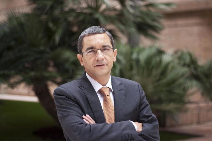 Archivo - Joaquín Maudos, catedrático de Economía de la Universidad de Valencia y director adjunto del Instituto Valenciano de Investigaciones Económicas (Ivie).