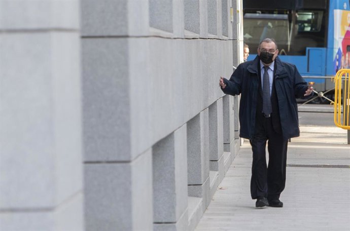 Archivo - El ex jefe de la UCAO Enrique García Castaño a su llegada a la Audiencia Nacional donde va a declarar por la pieza Iberdrola de la operación Tándem, a 2 de marzo de 2022, en Madrid (España). García Castaño acude a declarar en el marco de la 