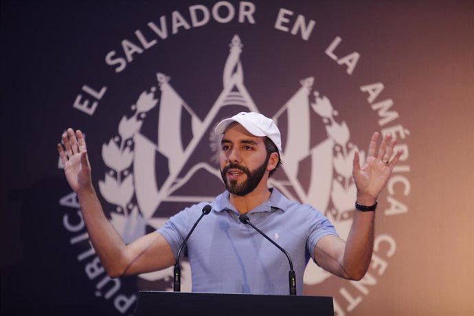 SAN SALVADOR, Feb. 5, 2024  -- Incumbent Salvadoran President Nayib Bukele speaks at a press conference during the presidential election in San Salvador, El Salvador, Feb. 4, 2024. Incumbent Salvadoran President Nayib Bukele announced on Sunday that he 