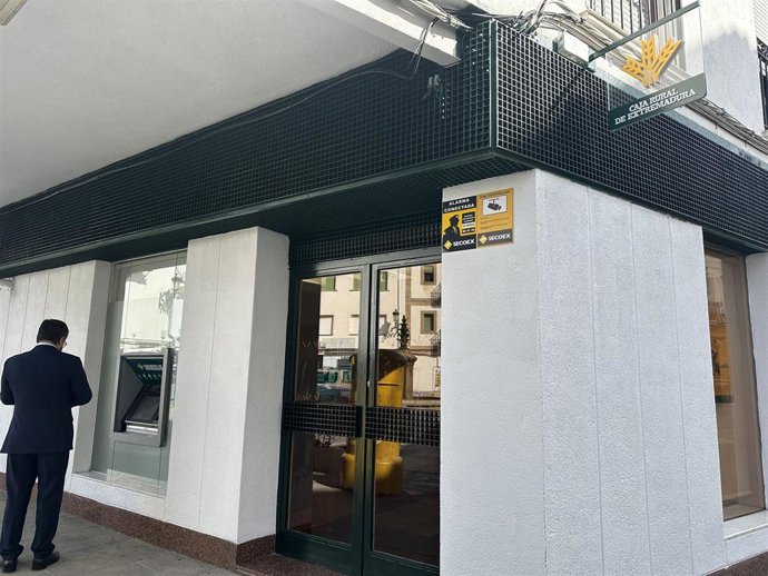 Nueva oficina de Caja Rural de Extremadura en Hervás.