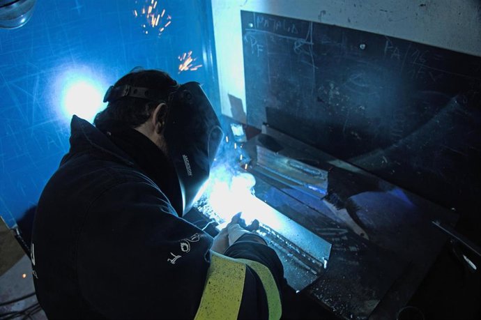 La empresa sevillana Comegu lanza una nueva oferta de cursos para aprendizaje y perfeccionamiento en soldadura