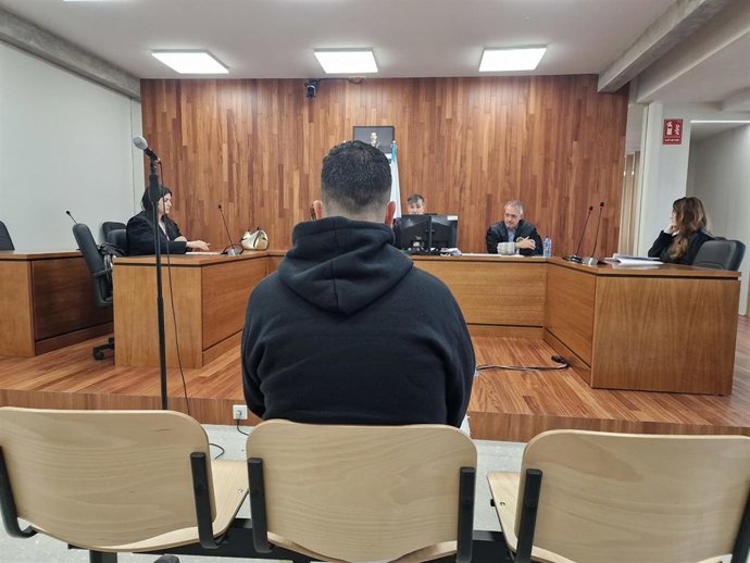 Imagen del ahora condenado durante la vista.