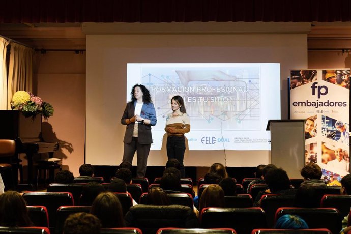 La primera de las jornadas divulgativas se ha celebrado en el IES Sánchez Albornoz