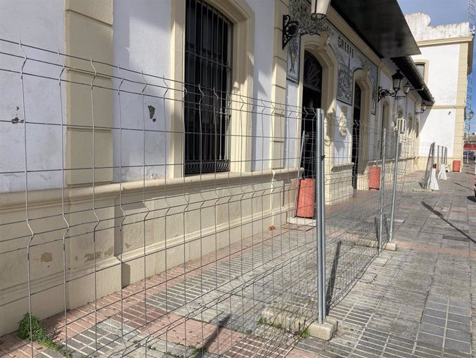Renfe deja fuera a Utrera (Sevilla) de la inversión de más de un millón para arreglos en estaciones de la provincia.
