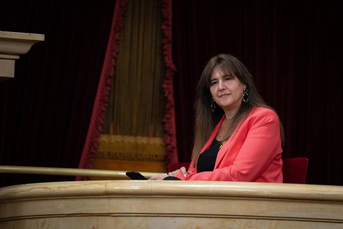 Archivo - La presidenta de Junts y expresidenta del Parlament, Laura Borrs, durante una sesión plenaria en el Parlament, a 19 de abril de 2023, en Barcelona, Catalunya (España). Esta semana, se vota durante el pleno si reprueba al conseller de Derechos