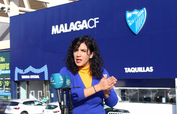 La portavoz del grupo municipal Con Málaga, confluencia de IU, Podemos, Verdes Equo, Más País, Alianza Verde e Iniciativa del Pueblo Andaluz, Toni Morillas.
