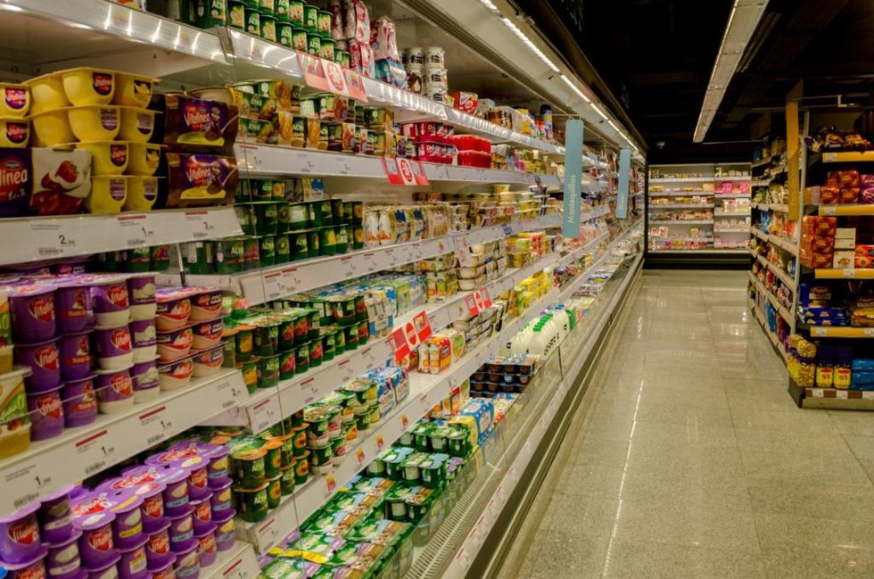 Archivo - Un pasillo de un supermercado. 