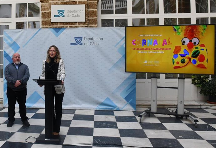 Vanesa Beltrán presentando el Circuito Provincial de Carnaval.