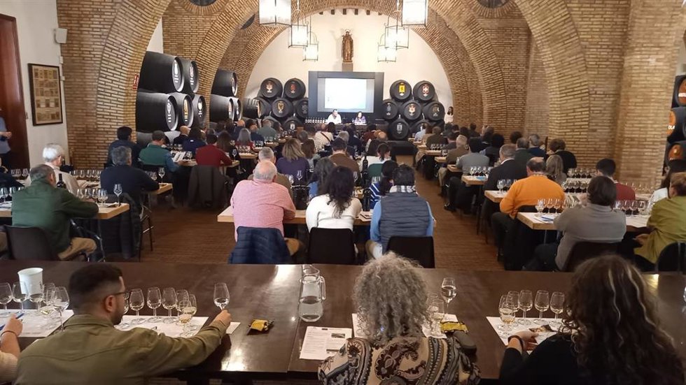 El Ifapa presenta en Jerez sus vinos de variedades autóctonas andaluzas ante más de 100 profesionales del sector