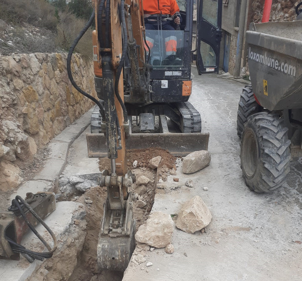 Trabajos de Endesa en Camarasa (Lleida).
