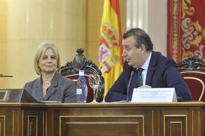 El presidente de la Diputación de Sevilla, Javier Fernández.