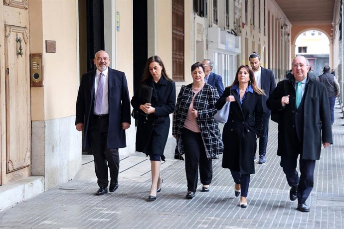 Los integrantes del Grupo Parlamentario Vox.