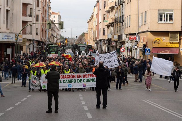 Protestas de agricultores en el centro de Cuenca