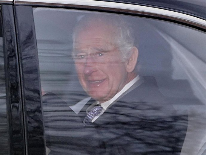 06 February 2024, United Kingdom, London: Britain's King Charles III And Queen Camilla Leave Clarence House Following The Announcement Of King Charles III's Cancer Diagnosis.