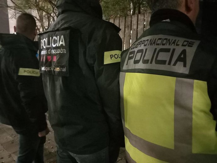 Activado un operativo en Montcada i Reixach (Barcelona) y Barcelona contra un presunto grupo criminal