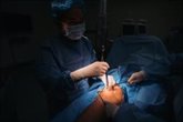 Foto: Se confirman nuevos beneficios de la cirugía bariátrica en personas obesas