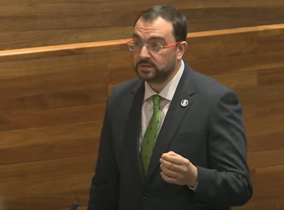 El presidente del Principado de Asturias, Adrián Barbón