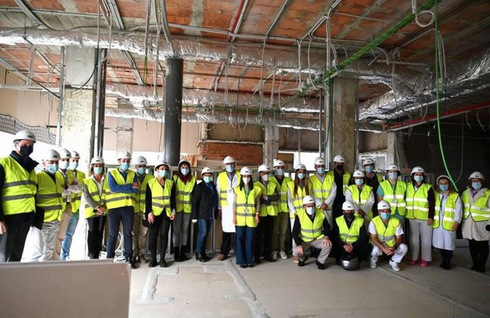 Visita a las obras de construcción del nuevo hospital de día Oncohematológico del Clínico