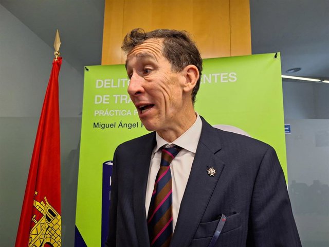 El fiscal de Seguridad Vial de Extremadura, Diego Yebra, en declaraciones a los medios en Mérida