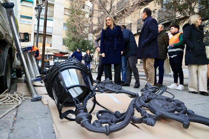 La alcaldesa de Granada, Marifrán Carazo, este miércoles en San Juan de Dios