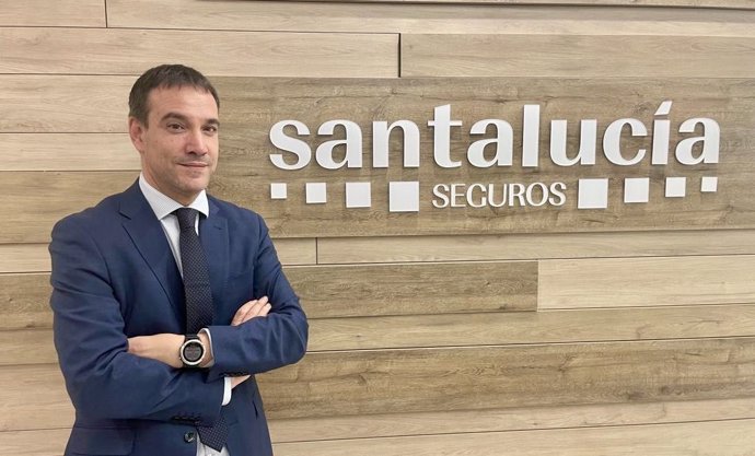 El director territorial del canal de corredores para el Norte de España de Santalucía, Sergio Bollain.