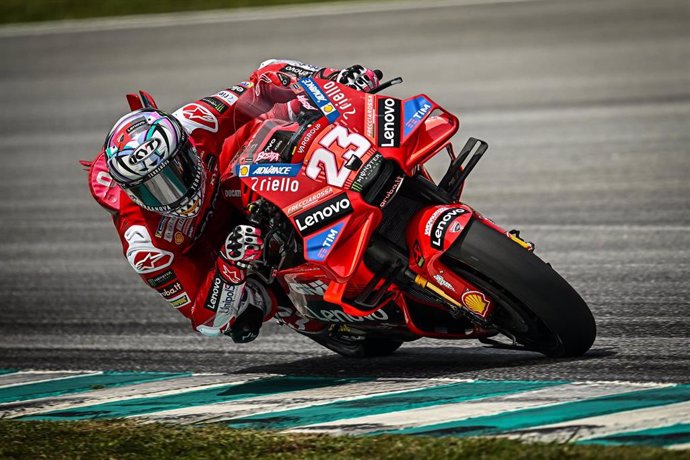 El piloto italiano Enea Bastianini (Ducati), en el test de MotoGP en Sepang (Malasia) de 2024.  