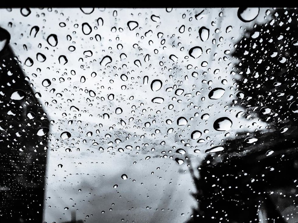 Archivo - Gotas de lluvia