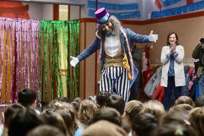 Los colegios de Zaragoza celebran el Carnaval con actividades para profundizar en sus orígenes y personajes tradicionales