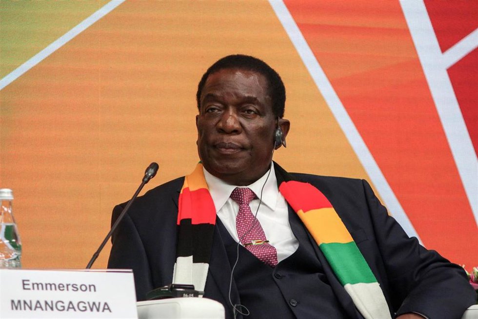 Archivo - El presidente de Zimbabue, Emmerson Mnangagwa (archivo)