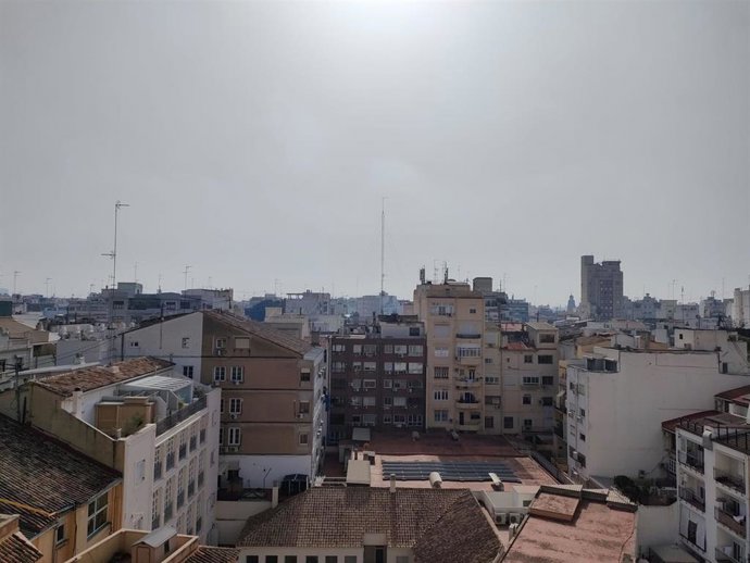 Archivo - Imagen del cielo de Valncia