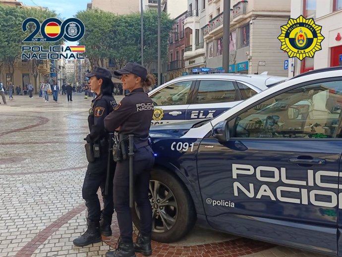 Policía Nacional y Policía Local de Elche.