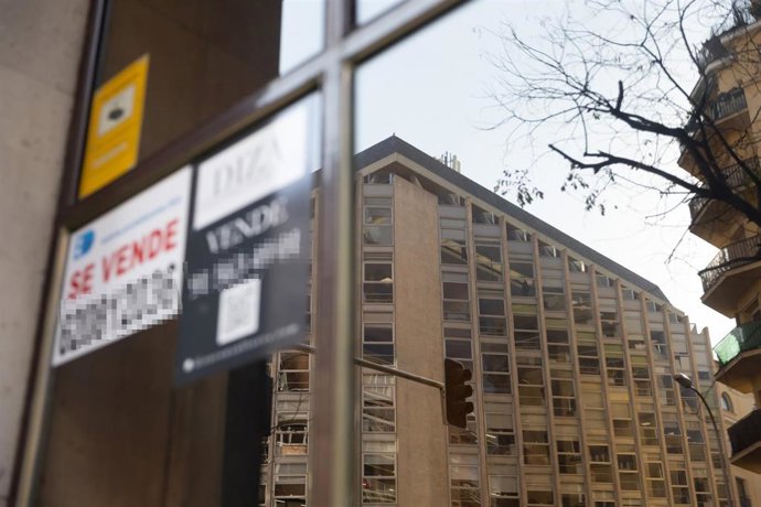 Archivo - La vivienda usada se encarece un 0,2% en enero