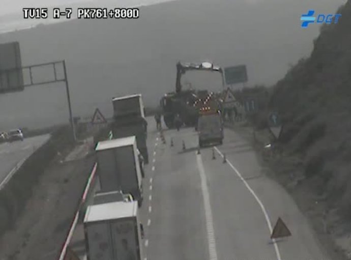 Zona de la A-7 donde se ha registrado un accidente de tráfico a la altura de Retamar, en Almería.