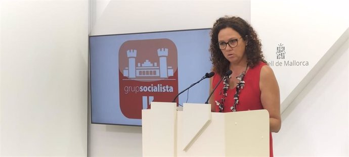 Archivo - La portavoz del PSIB en el Consell de Mallorca, Catalina Cladera.