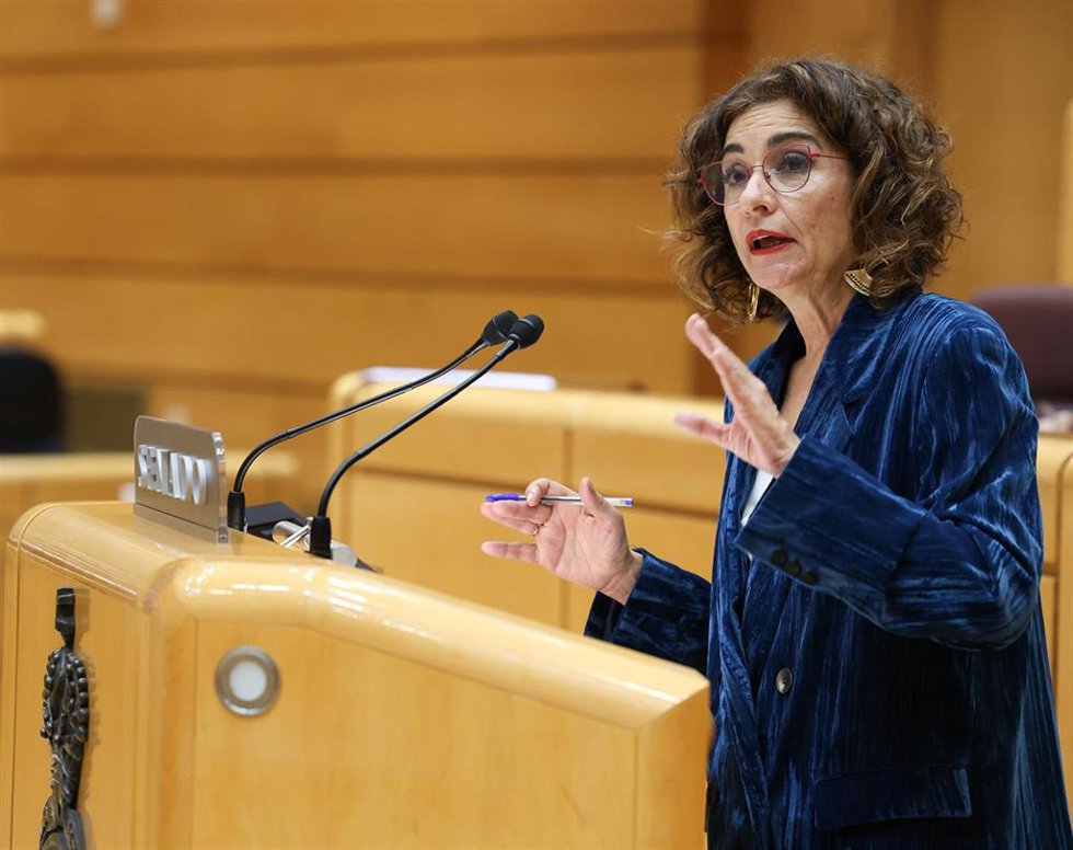 La vicepresidenta primera y ministra de Hacienda, María Jesús Montero. 