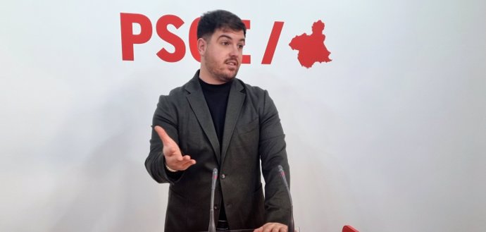 El secretario general de Juventudes Socialistas de la Región de Murcia y diputado regional, Miguel Ortega