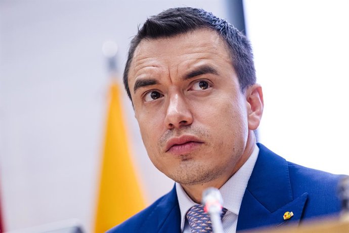 El presidente de la República de Ecuador, Daniel Noboa, interviene durante el encuentro empresarial España-Ecuador en la sede de la CEOE, a 25 de enero de 2024, en Madrid (España). El motivo de la reunión es la visita a España del presidente de la Repúbli