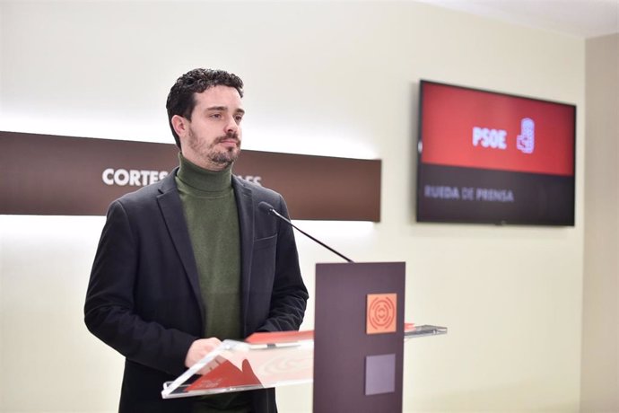 El portavoz adjunto del grupo parlamentario socialista en las Cortes de Aragón, Darío Villagrasa