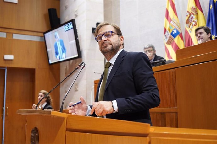 Archivo - El portavoz parlamentario del PP Aragón, Fernando Ledesma.