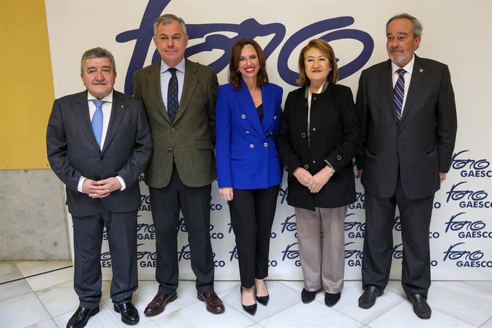Sanz con Rocío Díaz en el Foro Gaesco
