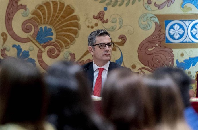 Archivo - El ministro de la Presidencia, Relaciones con las Cortes y Justicia, Félix Bolaños, durante el acto de entrega de despachos a la 61 promoción de acceso a la carrera fiscal