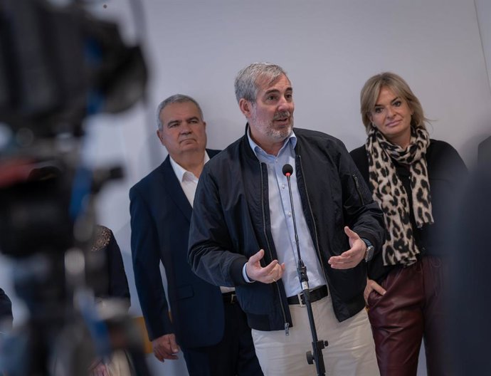 El presidente del Gobierno de Canarias, Fernando Clavijo, en la inauguración de un consultorio médico en San Miguel