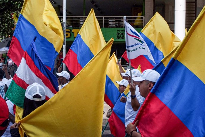 February 8, 2024, Cali, Valle Del Cauca, Colombia: Colombians demonstrate with signs and flags during a protest demanding Colombia's Supreme Court to elect the countries new attorney general in Cali, Colombia, February 8, 2024.