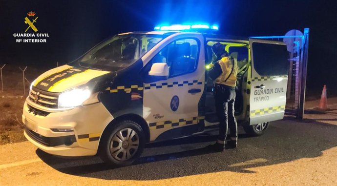 Patrulla de la Guardia Civil de Tráfico.