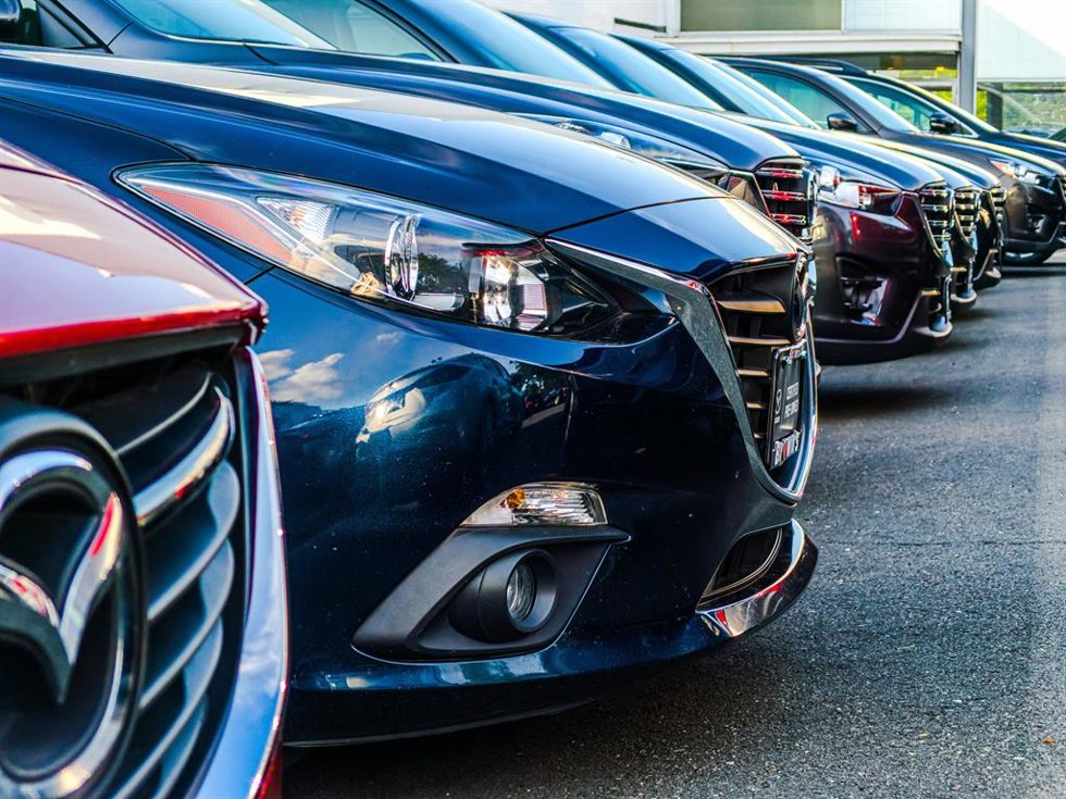 Tesla y Mazda son las marcas con más variación de precio en 2023, un -14,6% y un +5,1% respectivamente, según Carwow.