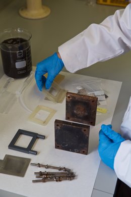 Investigadores de la UA colaboran en un proyecto para recuperar metales pesados de la industria y reutilizarlos