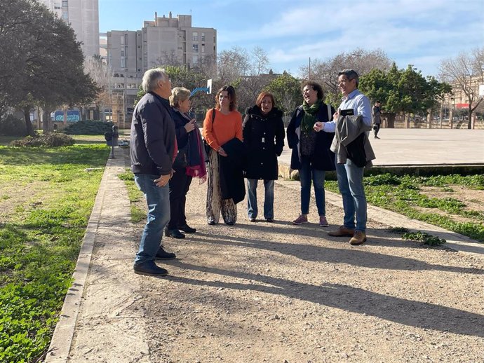 Regidores del PSOE Palma visita el parque Krekovic.